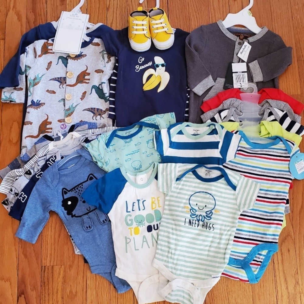 Lot of NEW baby clothes size 3 month